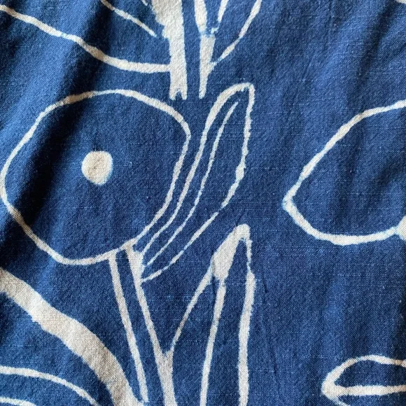 PO-EM Blue Linen Floral Crop Top - Picture 4 of 7